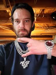 Brandon R Beauchamp (@therealbotb91) • Instagram photos and videos