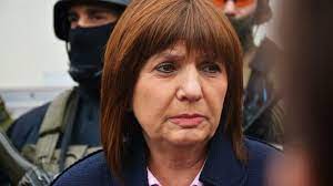Oct 03, 2017 · patricia bullrich nació en 1956 como descarriada hija de una aristocrática familia.hija del médico alejandro bullrich y de julieta luro pueyrredón, es parte de un linaje que incluye al. Renuncio El Hijo De Patricia Bullrich Como Asesor De La Secretaria Pais Digital Prenoticia Com