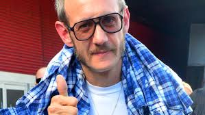 Här poserar Rita Ora topless för Terry Richardson