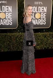 Sep 23, 2020 · the latest tweets from margot robbie (@margotrobbie). Margot Robbie Wears Chanel Dress With Leg Slit To Golden Globes In 2021