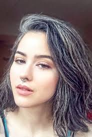 Aging, a rational fear we all share, from men to women, to people of every age. 15 Gorgeous Women That Totally Rock Their Premature White Hair Grey Hair Young Grey Hair Inspiration Premature Grey Hair