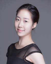 Welcome! We are happy to welcome Heena Kim, who will be with us over the  next months as a guest intern through Dance Planner Korea. She will be  performing in our upcoming