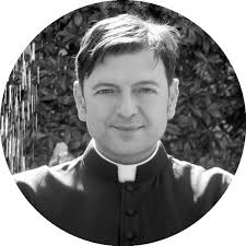 C'erano una volta l'Eucaristia ed il Sacerdozio Cattolico, poi giunsero  Kiko Argüello e Carmen Hernandez fondatori del Cammino Neocatecumenale … e  l'eresia si fece carne e venne ad abitare in mezzo a