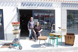Anne Claudin Et Emmanuel Delplanque Sont Installes A Noirmoutier En L Ile Depuis 7 Ans Ils Ouvrent Atmospher En 2020 Magasin Decoration Noirmoutier Ile De Noirmoutier