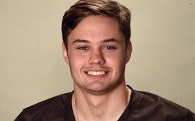 Game-winning 2-point conversion only the beginning for UW's Scott