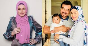 Selain itu titi juga menampilkan lagu ekspresi yang sempat artist: Lepas 4 Bulan Akhirnya Siti Nurhaliza Dedahkan Beliau Telah Cuba 5 Kali Rawatan Ivf Sebelum Dapat Aafiyah Hijabista