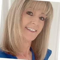 Sharon Feeley's Instagram, Twitter & Facebook