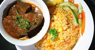 Biryani is a group of classic dishes which date back to the mughal empire. Top 5 Nasi Briyani Restaurants In Kl From The Authentic To Addictive Grab My