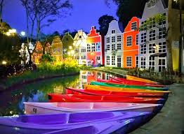 Bogor rasa eropa akan ditemukan suasananya di destinasi ini loh. Lokasi Dan Jam Buka Devoyage Bogor Serunya Berwisata Serasa Di Eropa Daka Tour