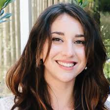 Deanne Hunter's Instagram, Twitter & Facebook