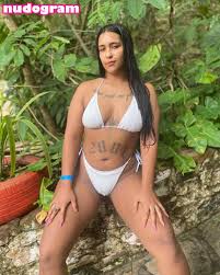 Mc Iasmin  oficial_mc.iasmin Foto vazada OnlyFans nua 6 - Nudogram v2.1