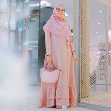 Kami ialah toko online yang meluangkan baju pengantin dalam format gaun pengantin canggih atau kebaya pengantin. 12 Model Gamis Syari Terbaru 12 Modern Modis Kombinasi Desain Baju Hijab Syar I Diary Hijaber