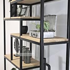 Vakkenkast industrieel Bart met open vakken en stalen frame