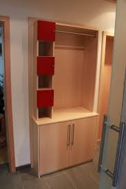 Garderobe schrank schrank design schrank haus einrichten ankleide zimmer einbauschrank designs kleiner schlafzimmer wohnung zimmer. Garderobenschrank Ahorn Rot Vom Schreiner Aus Sulzbach Backnang