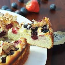 Probieren sie dieses und weitere rezepte von eat smarter! Saftiger Ricotta Kuchen Mit Beeren Kerstins Keto