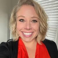 Lisa Parson's Instagram, Twitter & Facebook