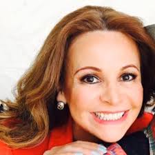 Adriana Páramo Escritora added...