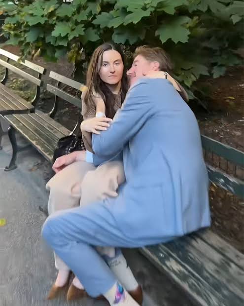 Coldplay Kiss Cam Energy": Lawyers That Went Viral For Being Accidentally  Caught Kissing In Central Park Identified | Bored Panda