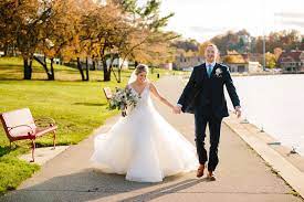 Grand Haven Michigan Wedding Carter Makenzie Mae Photo Michigan Wedding Must Have Wedding Pictures Grand Haven