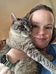 Belinda Snow's Instagram, Twitter & Facebook