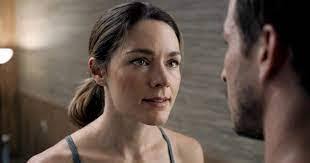 Melissa Shoulders's Instagram, Twitter & Facebook