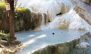 Hot Springs In Tuscany Enjoy Natural Hot Springs Outdoors In Bagni San Filippo Europe Winter Travel Hot Springs Romantic Italy
