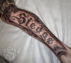 Jun 09, 2021 · 13 this small script tattoo. Who Are The Best Script Tattoo Artists Top Shops Near Me