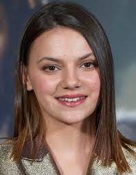 Hotel dafne also provides room service. Dafne Keen Rotten Tomatoes