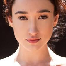 Allie Beaty's Instagram, Twitter & Facebook