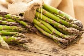Quelle Cuisson Choisir Des Asperges Vertes Asperge Verte Asperge Recette Legume Accompagnement