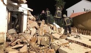 El material de video se toma de las redes sociales. Los Bomberos Hallan Viva A Una Anciana Sepultada Tras La Explosion En Villamanta Ser Madrid Oeste Hoy Por Hoy Matinal Madrid Oeste Cadena Ser