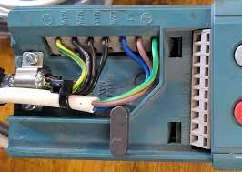 Terminating the phase ,neutral the earth wire of internal device terminal blocks. Termination Of Sy Cable Shield At Vfd And 3 Phase Motor Electrical Engineering Stack Exchange