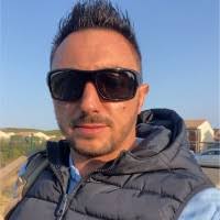 100+ profils pour “Degeorge”