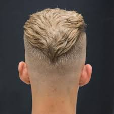 Pair your gray strands with a clean cut. 30 Simple Low Maintenance Haircuts For Men 2021 Update