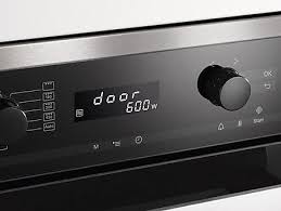 A person who utilizes a wheelchair can find it difficult to use their oven as most common ovens have their control buttons on the top portion of the oven. Miele Microwave Ovens Cooks Company