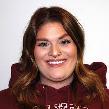 Natalie Riggs's Instagram, Twitter & Facebook