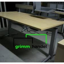 Aktuell über 135.000 angebote für gebrauchte möbel. Elektrisch Verstellbare Schreibtische Grimm Handel