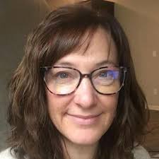 Jennifer Ranger's Instagram, Twitter & Facebook