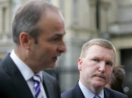 Fadhbanna móra ag FF i gcónaí