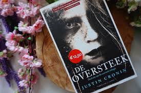 De Oversteek The Passage 1 Justin Cronin Zon En Maan