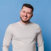 200+ profilů „Búřil“