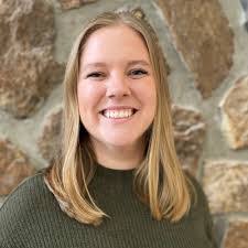 Kristen Epstein's Instagram, Twitter & Facebook