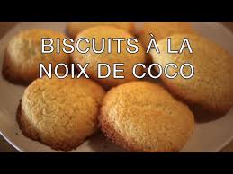 Le fruit, qui peut mesurer jusqu'à 30 cm de diamètre, est lisse et de couleur vert clair ou orange lorsqu'il n'est pas mûr. Biscuits A La Noix De Coco Recettes Faciles Et Rapides Youtube