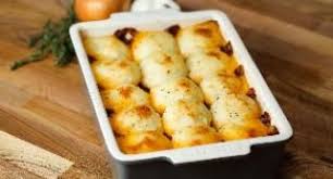 Cheese Stuffed Mash Beef Pie Twisted Recipes Beef Pies Recipes