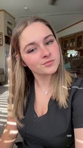 Marissa Partin's Instagram, Twitter & Facebook