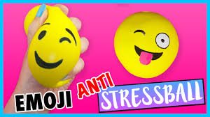 Beleuchtete gespenster selber machen diy mini halloween geister selbst basteln leucht deko. Diy Emoji Anti Stressball Schleim Mehl Anleitung Zum Selber Machen Youtube