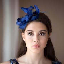 Lazo plateado para el cabello