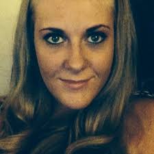 Amy Hoyle (@Amycakesbeef)