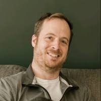 Alison Priddle's Instagram, Twitter & Facebook