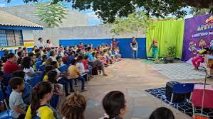 Teatro inspirado no Material MAX fortalece aprendizagem na Escola Municipal Vila Irene - Prefeitura Municipal de C&aacute;ceres